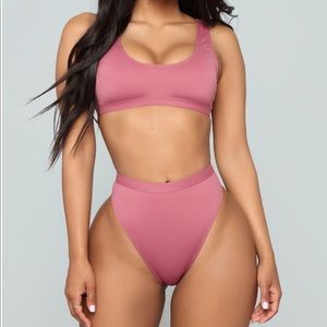 Never worn -Fashion nova swimsuit